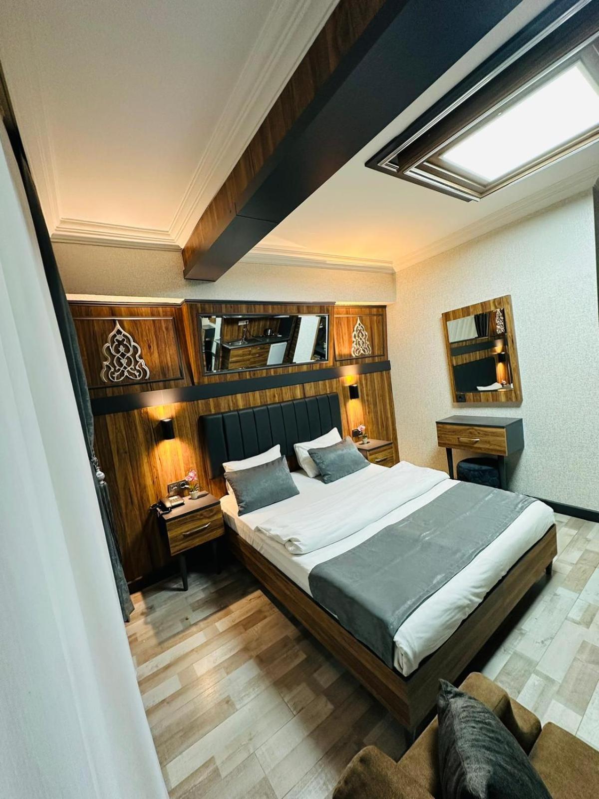 Taksim La Serena Hotels Istanbul Exteriör bild