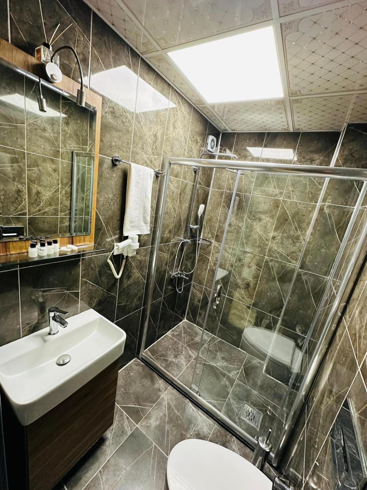 Taksim La Serena Hotels Istanbul Exteriör bild