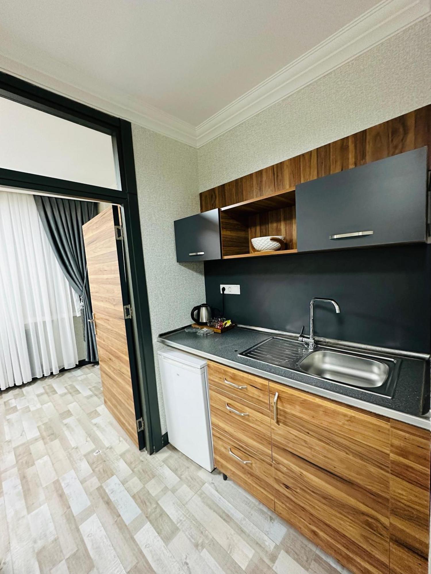 Taksim La Serena Hotels Istanbul Exteriör bild