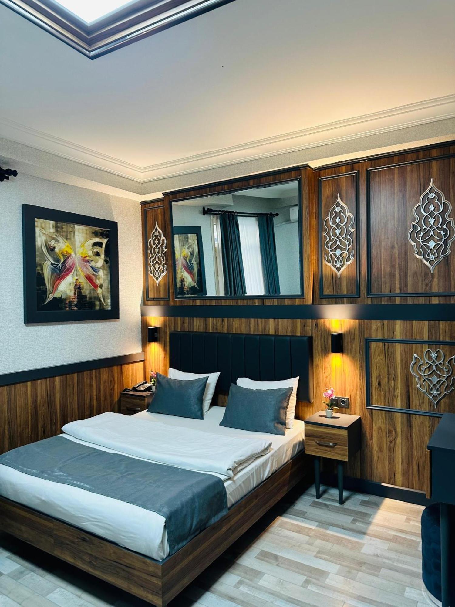 Taksim La Serena Hotels Istanbul Exteriör bild
